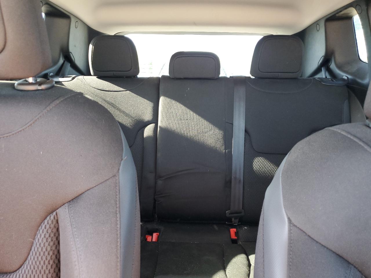 2018 Jeep Renegade Latitude VIN: ZACCJABB9JPJ03277 Lot: 56386315