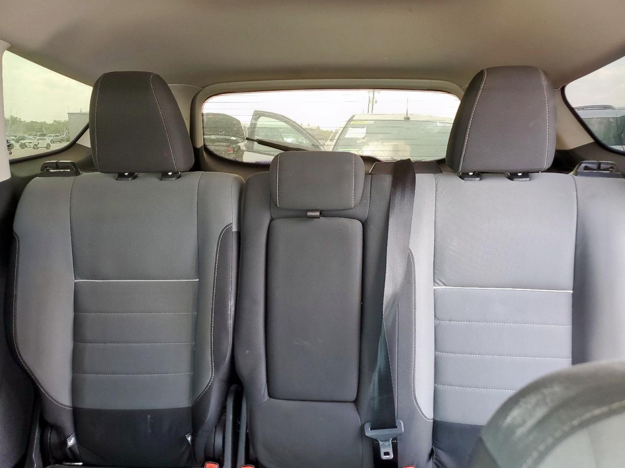 2014 Ford Escape - Image 10