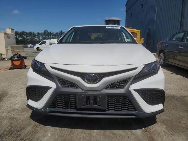  TOYOTA CAMRY 2021 Белый