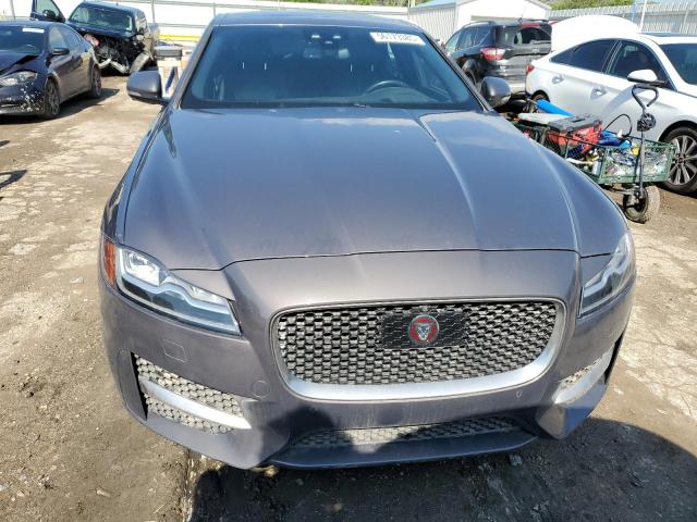 Sedans JAGUAR XF 2016 Szary