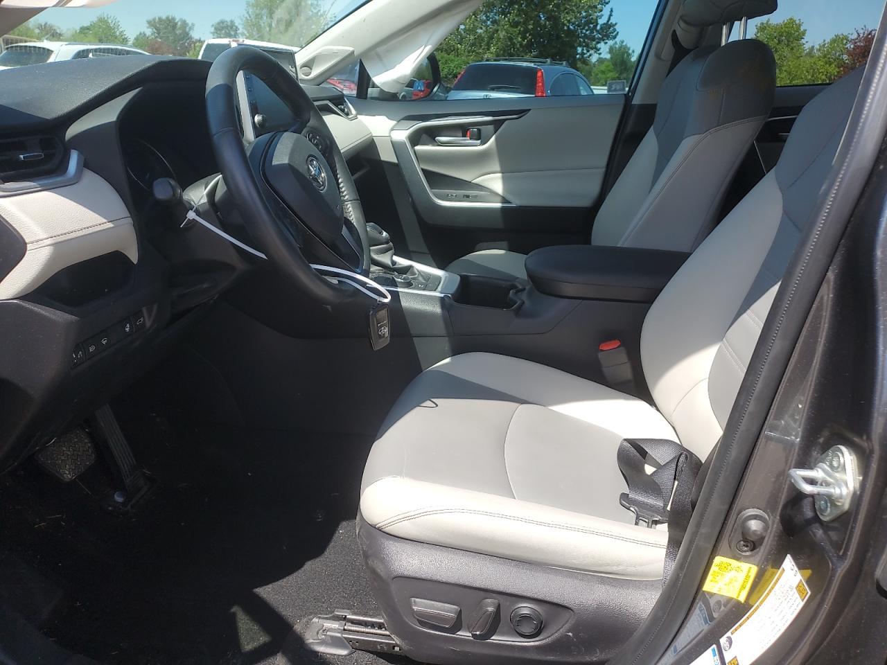2022 Toyota Rav4 Xle Premium VIN: JTMB6RFV6ND522968 Lot: 55462695
