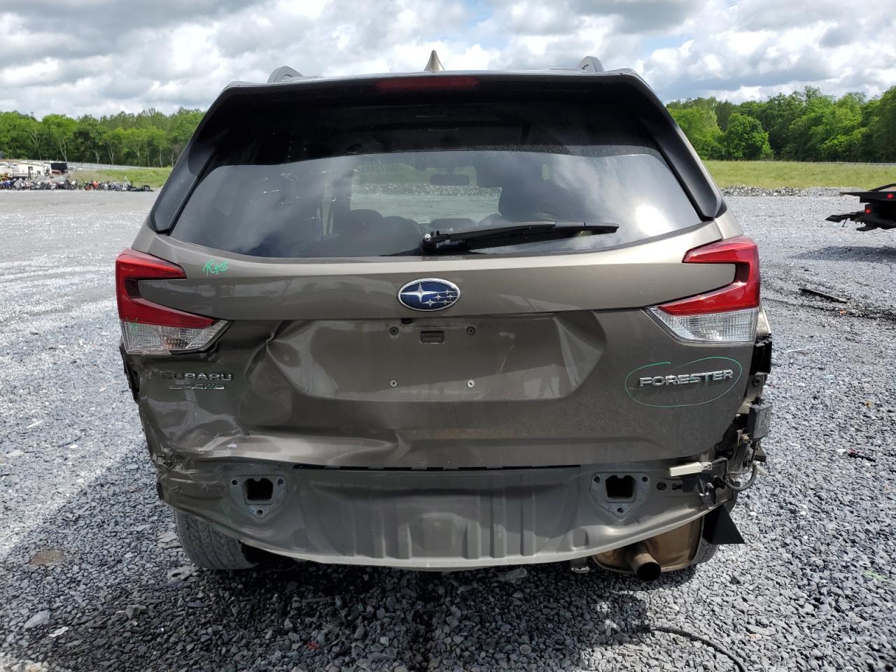 2019 Subaru Forester Premium VIN: JF2SKAGC1KH428920 Lot: 56572415