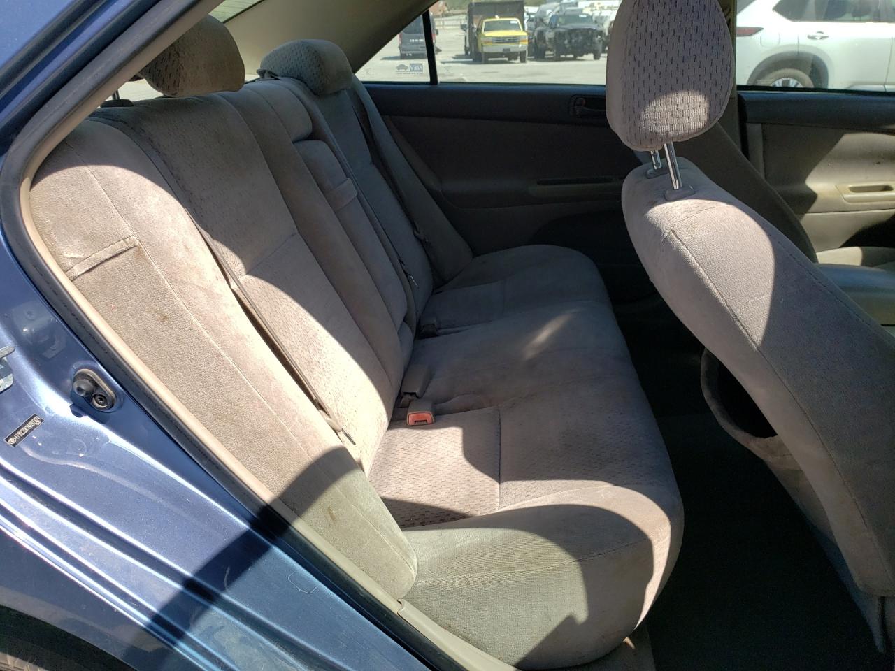 2004 Toyota Camry Le VIN: 4T1BE32K14U905674 Lot: 56989065