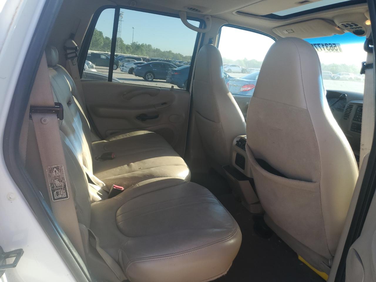 2000 Ford Expedition Eddie Bauer VIN: 1FMRU1760YLB37442 Lot: 56317785