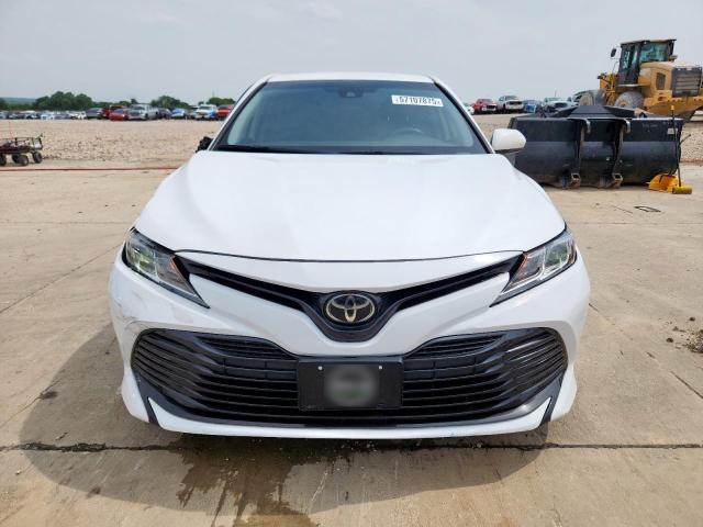  TOYOTA CAMRY 2020 Белы