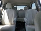 2011 Toyota Sienna Le იყიდება Farr West-ში, UT - Front End