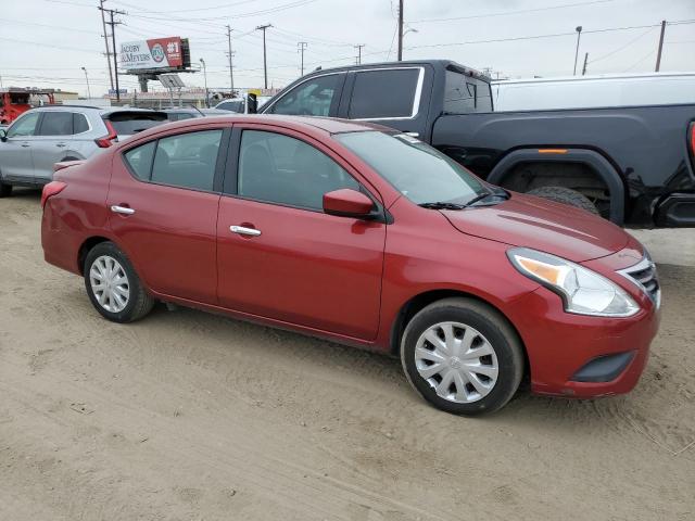 Седани NISSAN VERSA 2016 Червоний