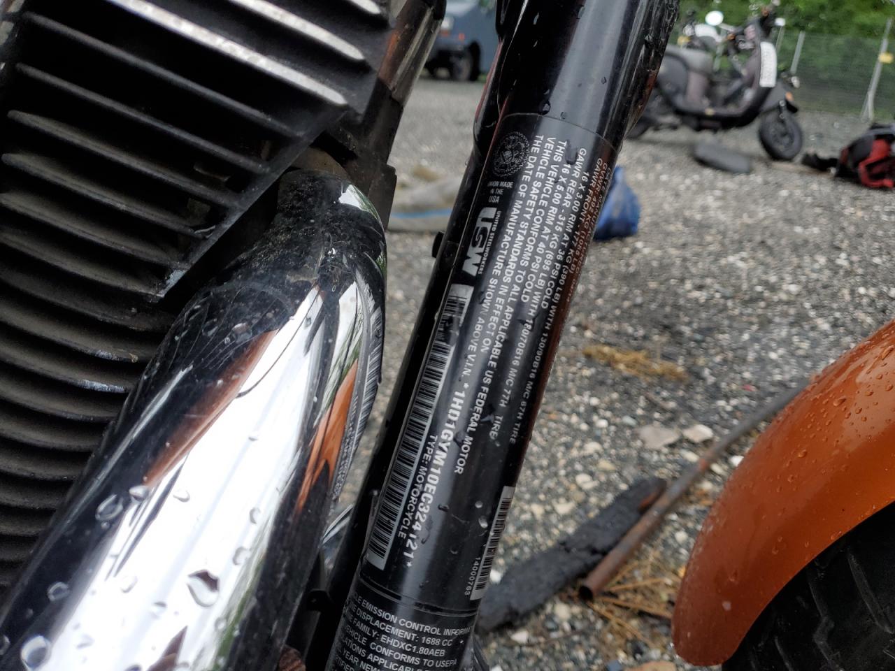 2014 Harley-Davidson Fxdf Dyna Fat Bob VIN: 1HD1GYM10EC324121 Lot: 56348395