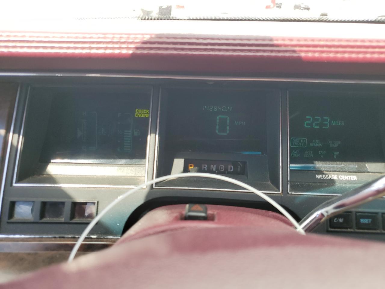1991 Lincoln Town Car Signature VIN: 1LNCM82W9MY688004 Lot: 54927145