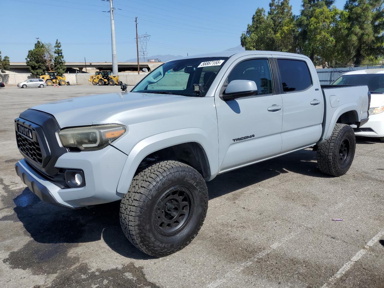 2019 Toyota Tacoma Double Cab იყიდება Rancho Cucamonga-ში, CA - Rear End