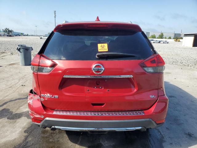  NISSAN ROGUE 2017 Czerwony