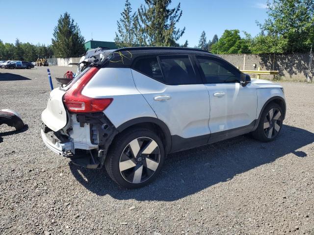  VOLVO XC40 2024 White