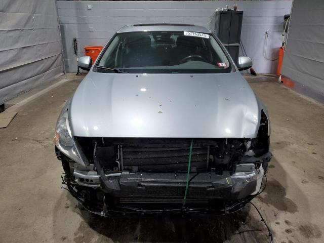  VOLVO S60 2013 Srebrny