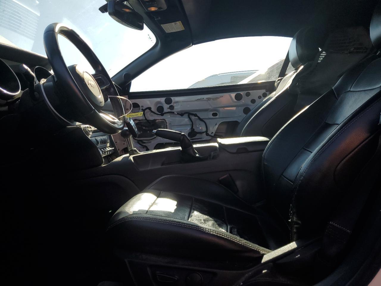 2020 Ford Mustang - Image 7