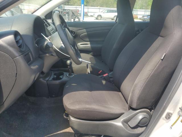  NISSAN VERSA 2015 Серебристый