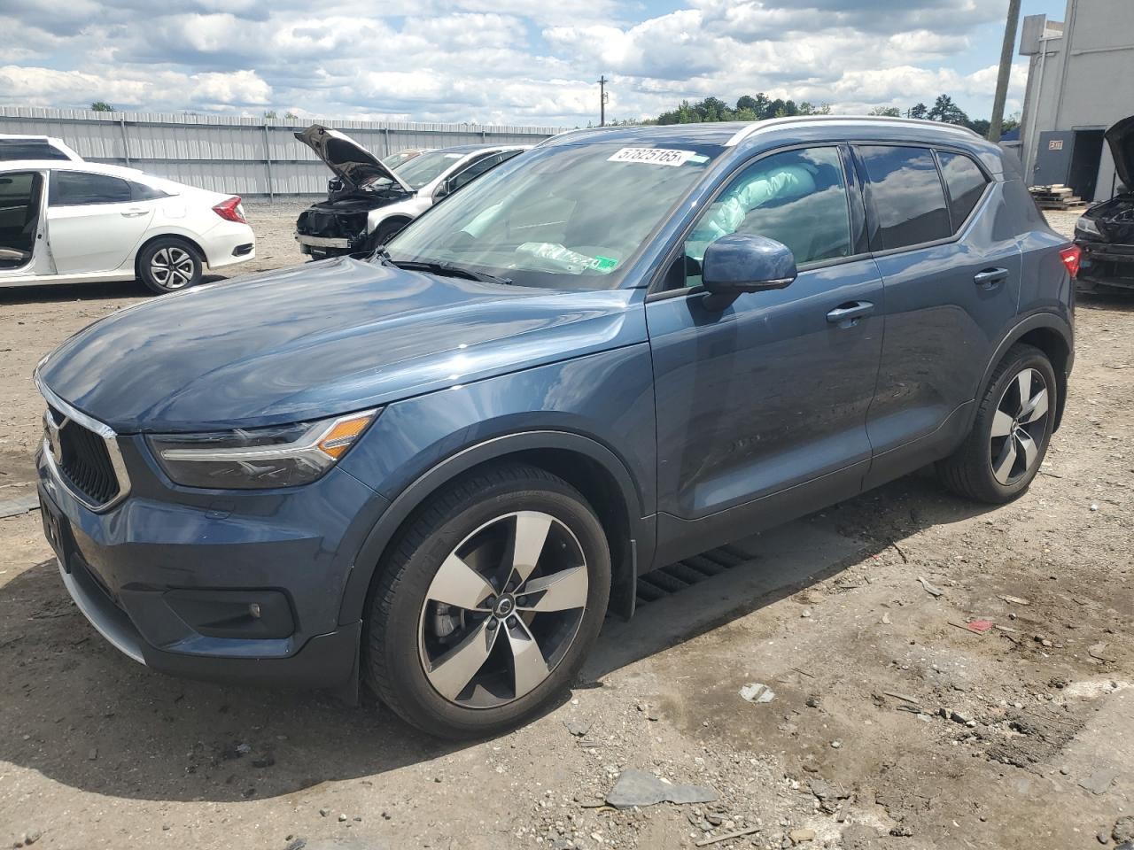 Fredericksburg, VA에서 판매 중인 2021 Volvo Xc40 T5 Momentum - Rear End