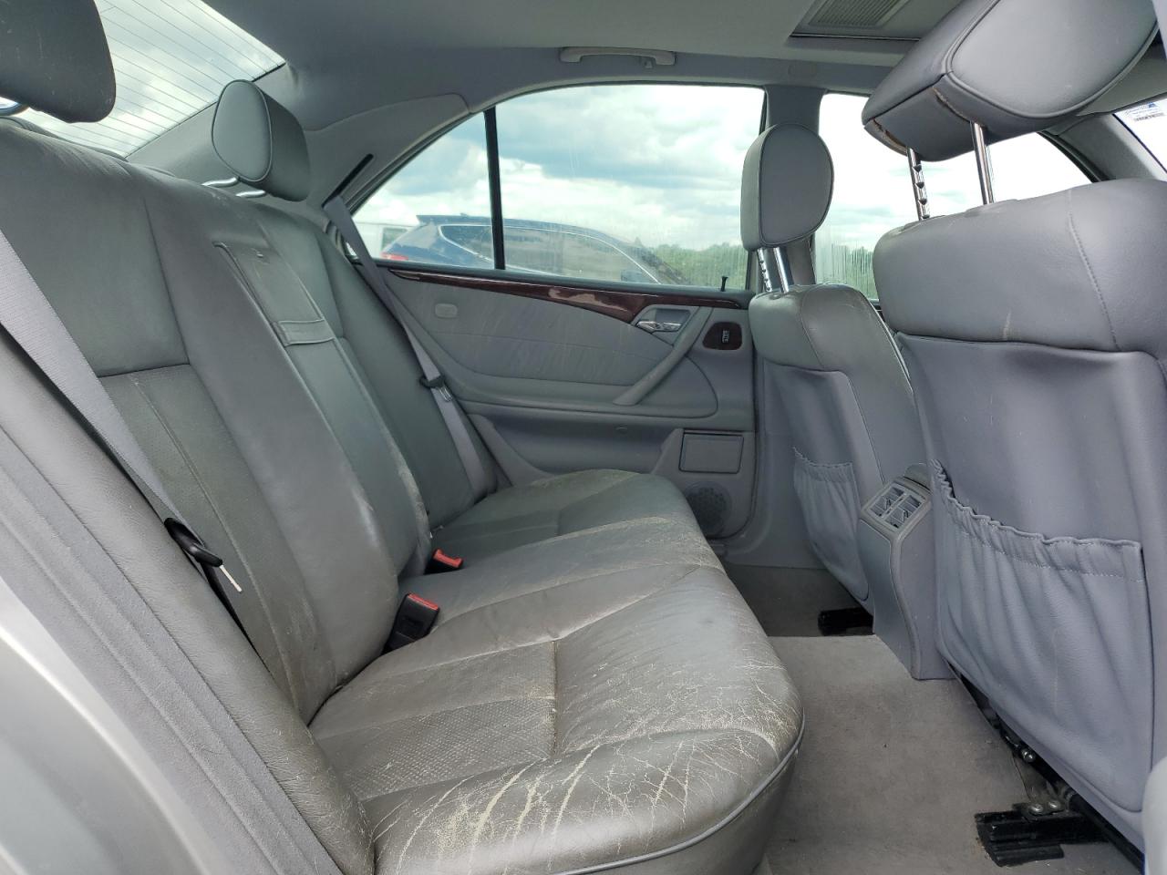 2001 Mercedes-Benz E 430 VIN: WDBJF70J21B240398 Lot: 58669245