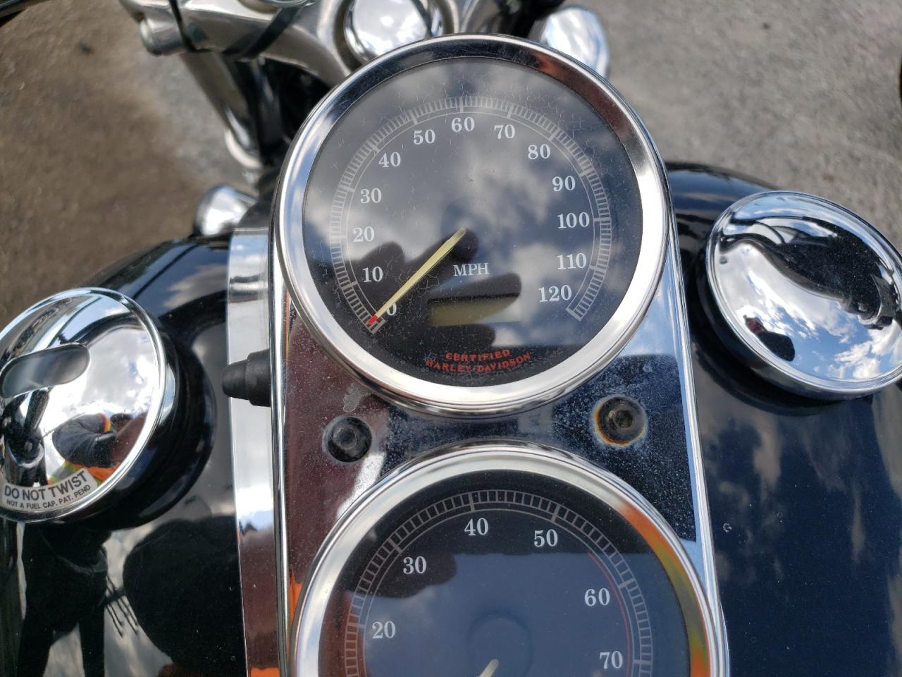 2002 Harley-Davidson Fxdl VIN: 1HD1GDV182Y310540 Lot: 55669105