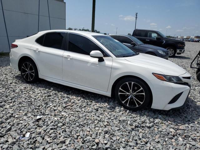  TOYOTA CAMRY 2018 White