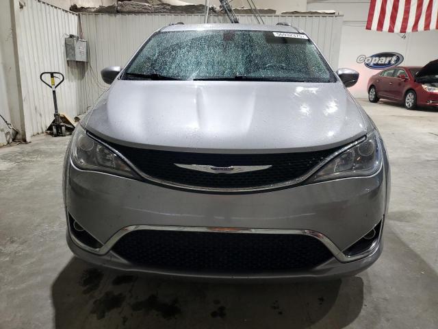  CHRYSLER PACIFICA 2018 Srebrny