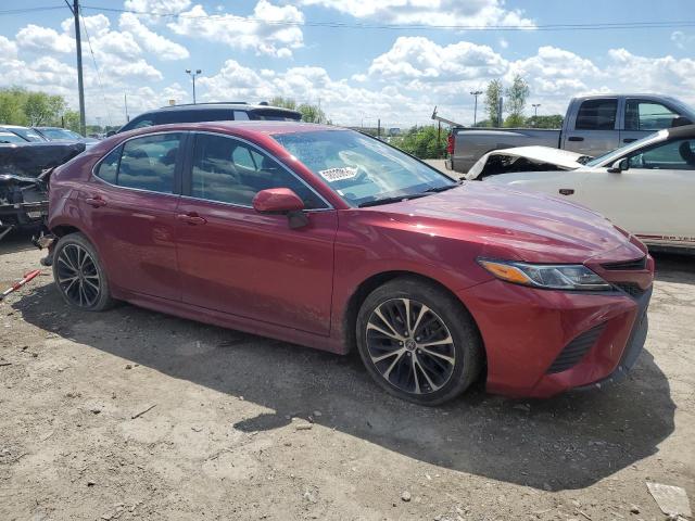  TOYOTA CAMRY 2018 Червоний