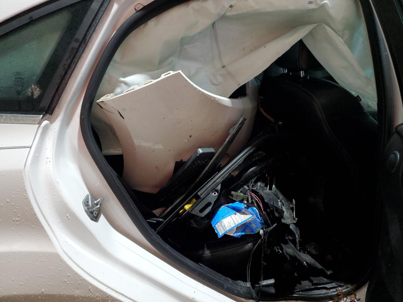2014 Ford Focus Titanium VIN: 1FADP3J28EL240309 Lot: 56841415