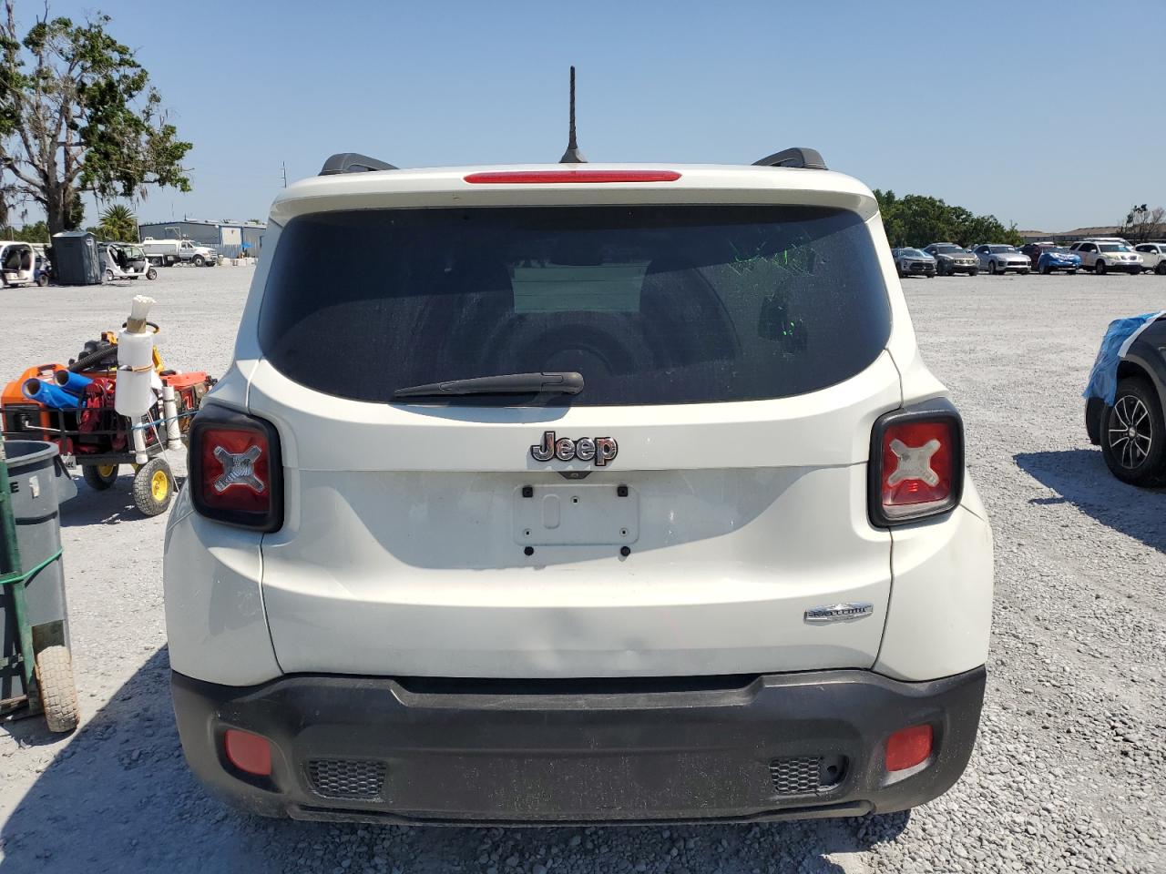 2015 Jeep Renegade Latitude VIN: ZACCJABT1FPB45526 Lot: 57231575