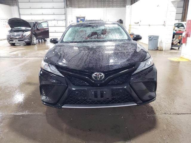  TOYOTA CAMRY 2018 Czarny