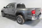 2018 Toyota Tacoma Double Cab продається в Van Nuys, CA - All Over