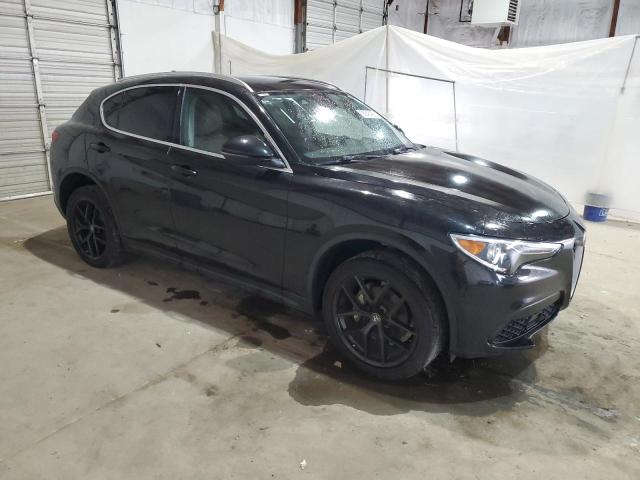  ALFA ROMEO STELVIO 2018 Czarny
