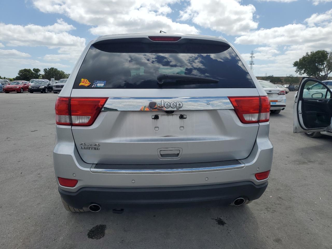 2011 Jeep Grand Cherokee Limited VIN: 1J4RR5GT4BC714512 Lot: 55388675