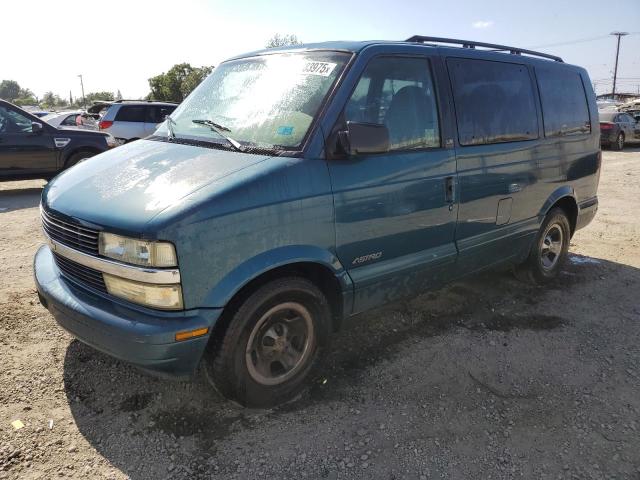 2001 Chevrolet Astro 