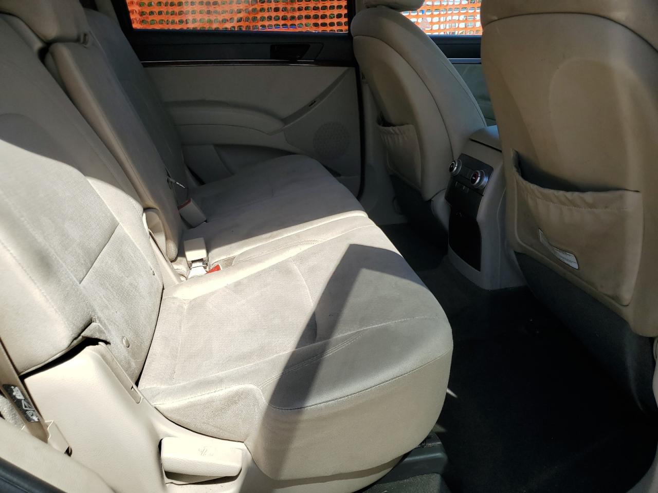 2010 Hyundai Veracruz Gls VIN: KM8NU4CC2AU115776 Lot: 57053485