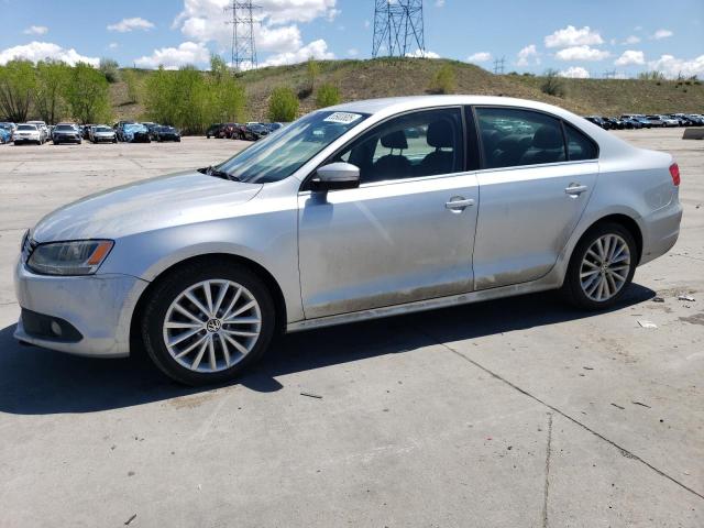  VOLKSWAGEN JETTA 2012 Srebrny