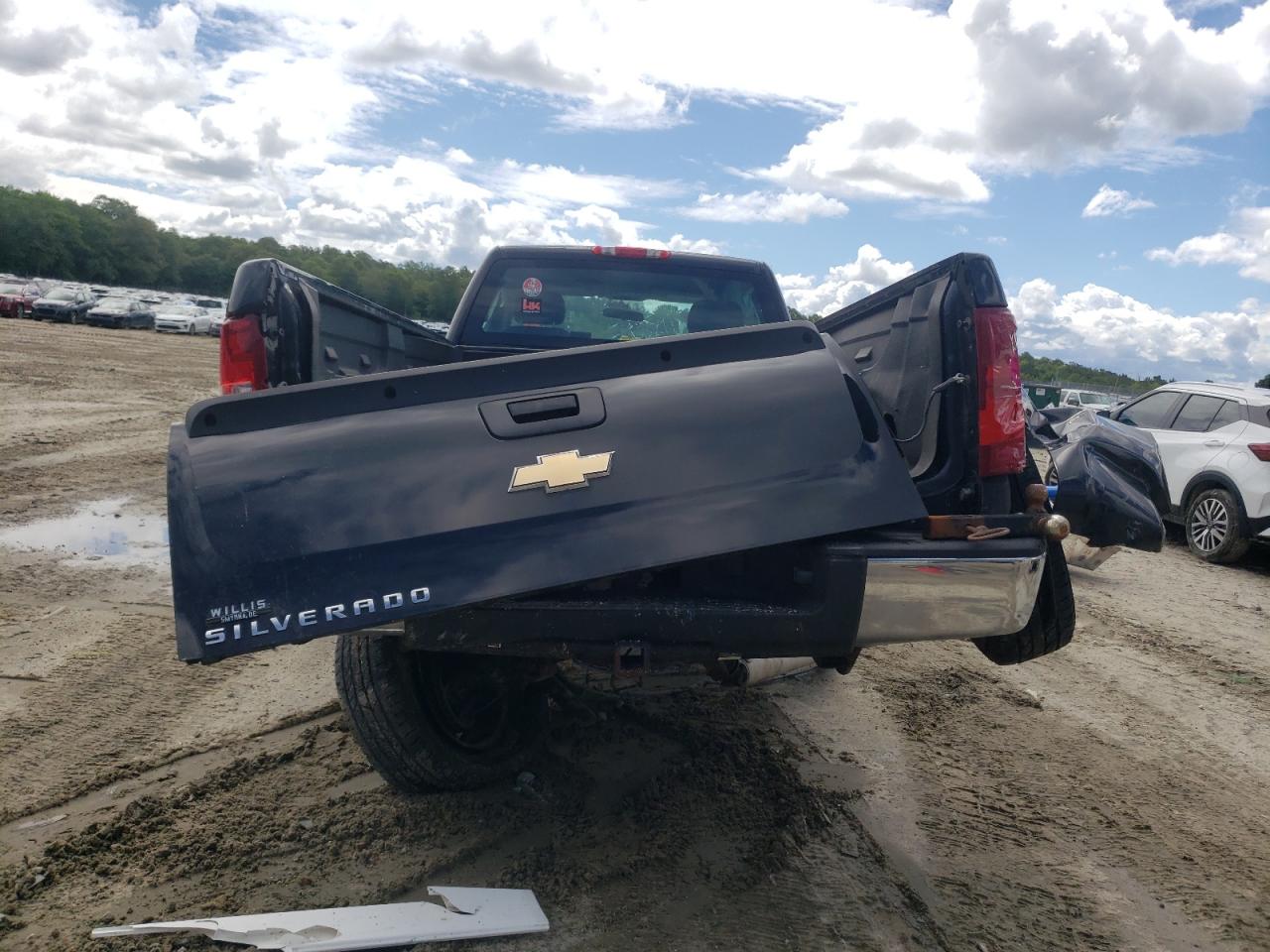 2010 Chevrolet Silverado C1500 VIN: 1GCPCPEX4AZ198308 Lot: 57963225