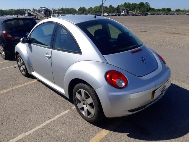 2010 VOLKSWAGEN BEETLE LUN