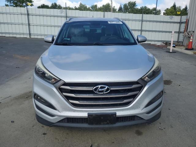  HYUNDAI TUCSON 2016 Srebrny
