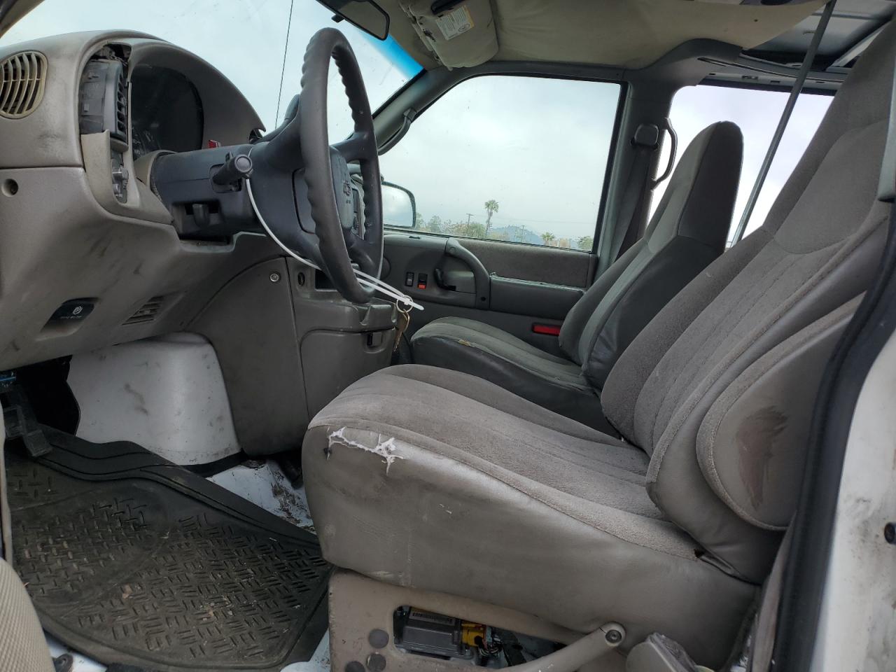 2002 Chevrolet Astro VIN: 1GNDM19X52B151538 Lot: 55600635