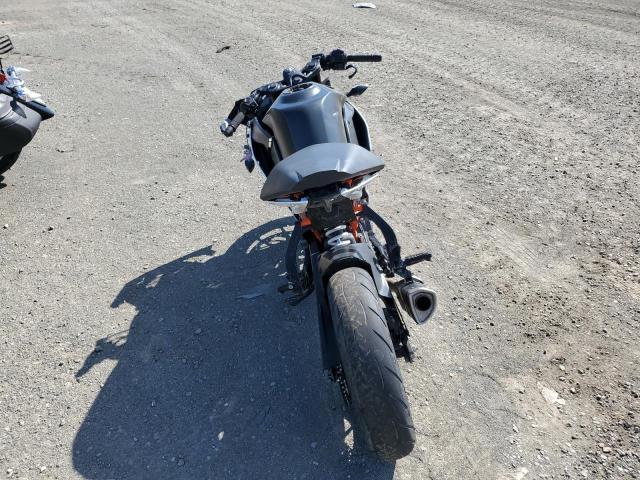 2020 KTM 390 RC  