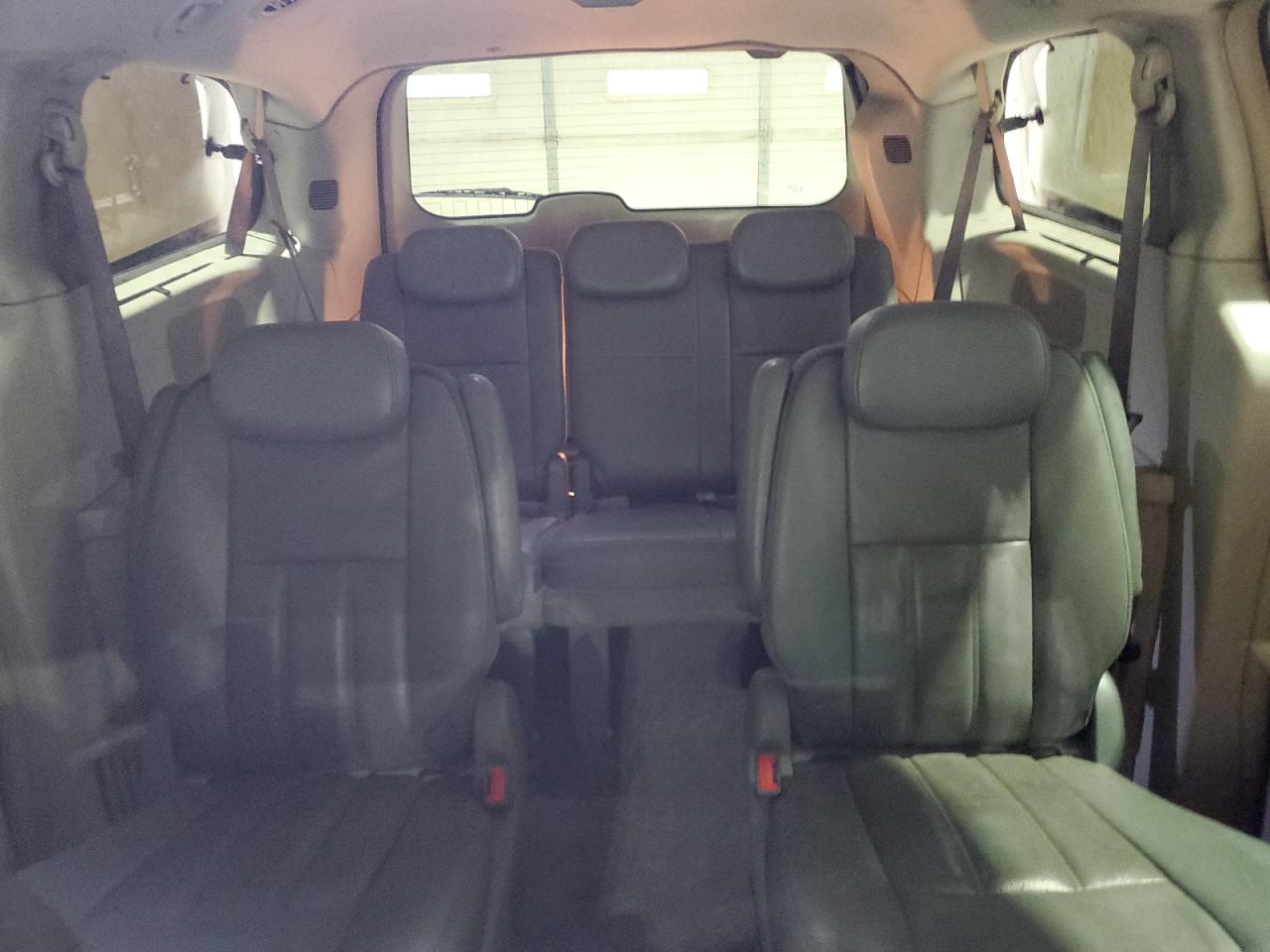 2010 Chrysler Town & Country Touring VIN: 2A4RR5D1XAR133606 Lot: 57327375
