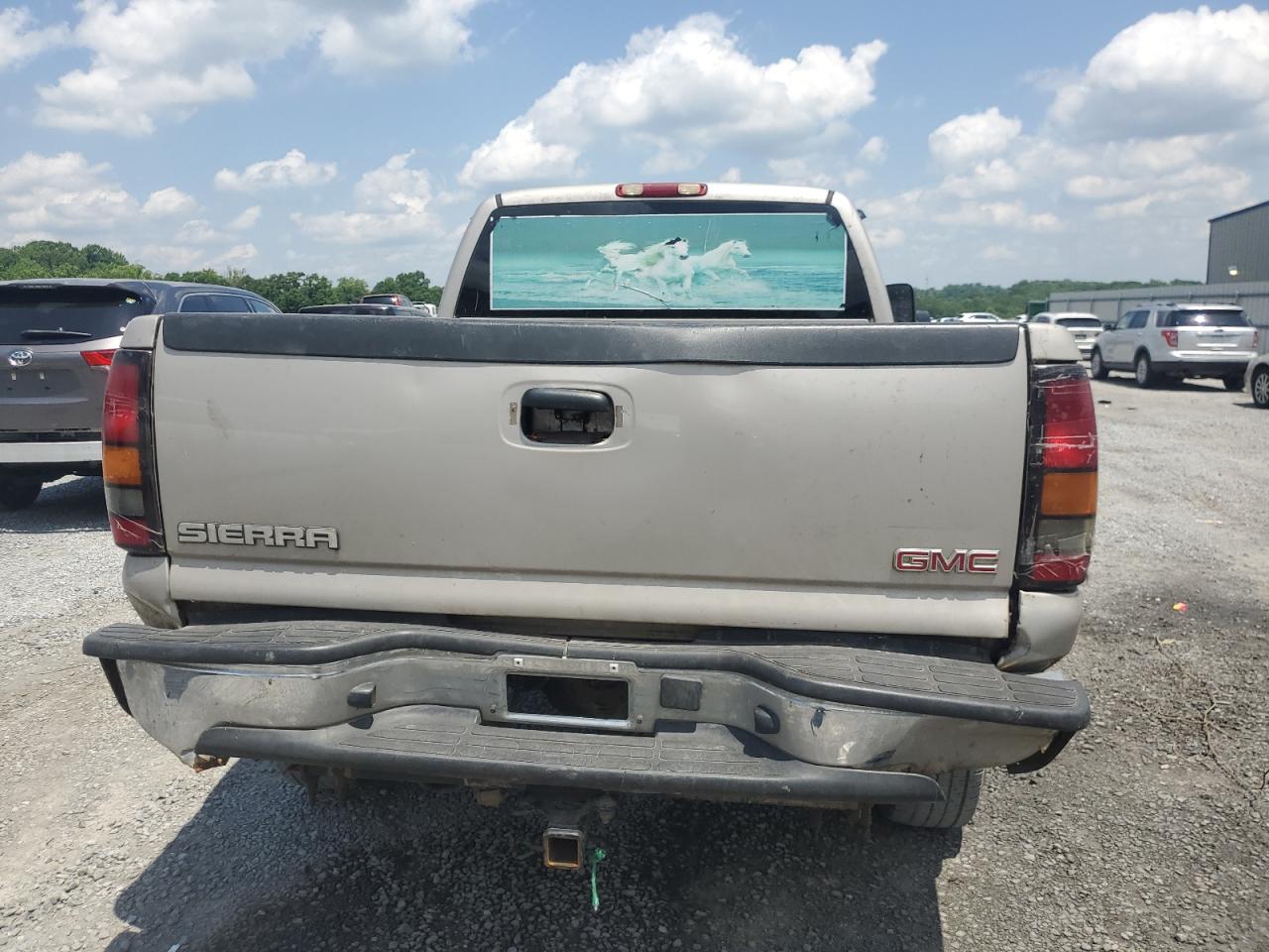 2005 GMC Sierra K2500 Heavy Duty VIN: 1GTHK29U95E103121 Lot: 57219545