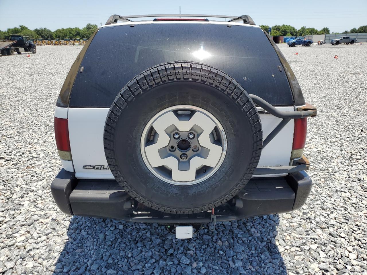 2002 Chevrolet Blazer VIN: 1GNCT18W62K174429 Lot: 56916335