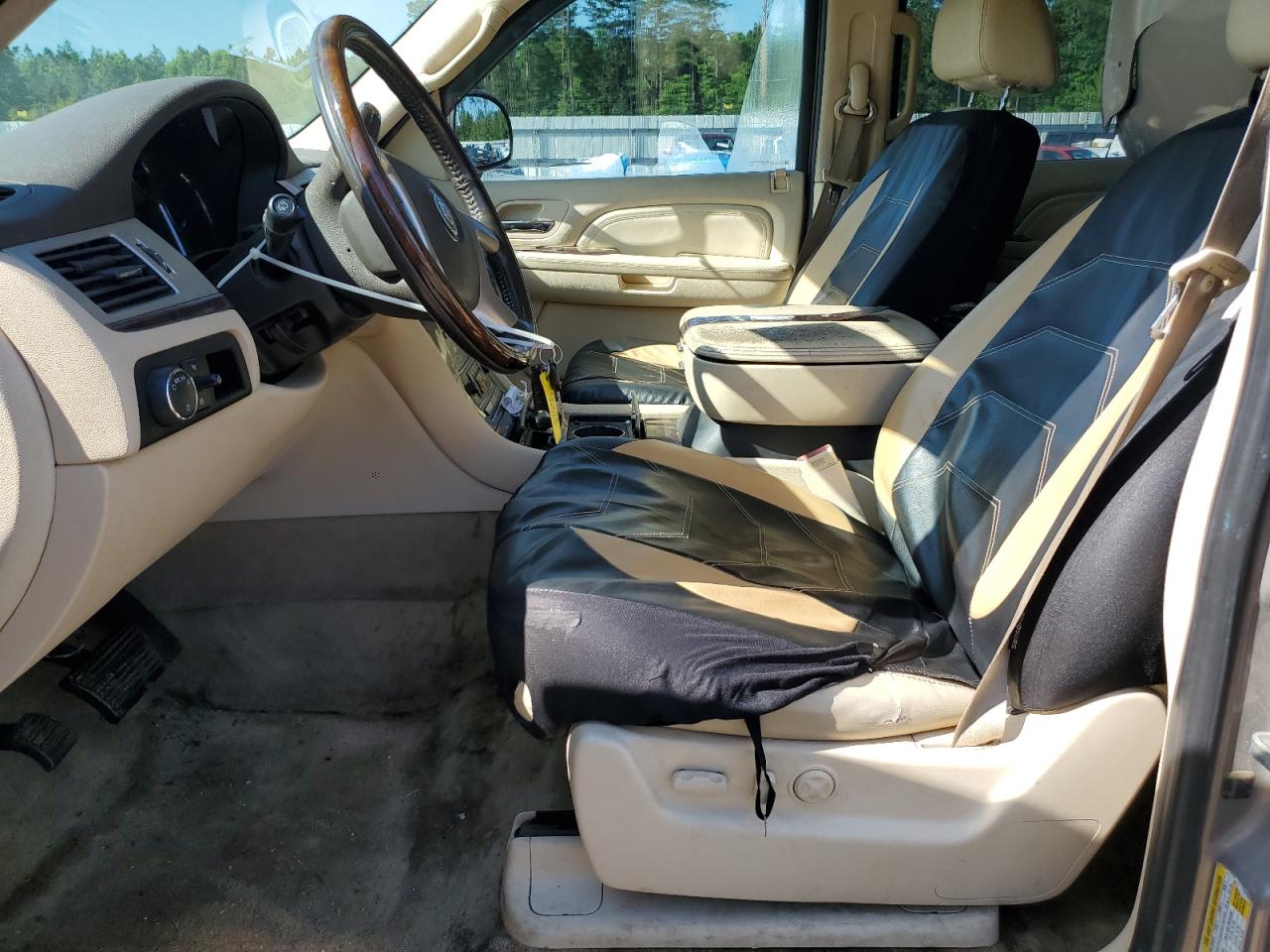 2007 Cadillac Escalade Luxury VIN: 1GYFK63827R209460 Lot: 56454395