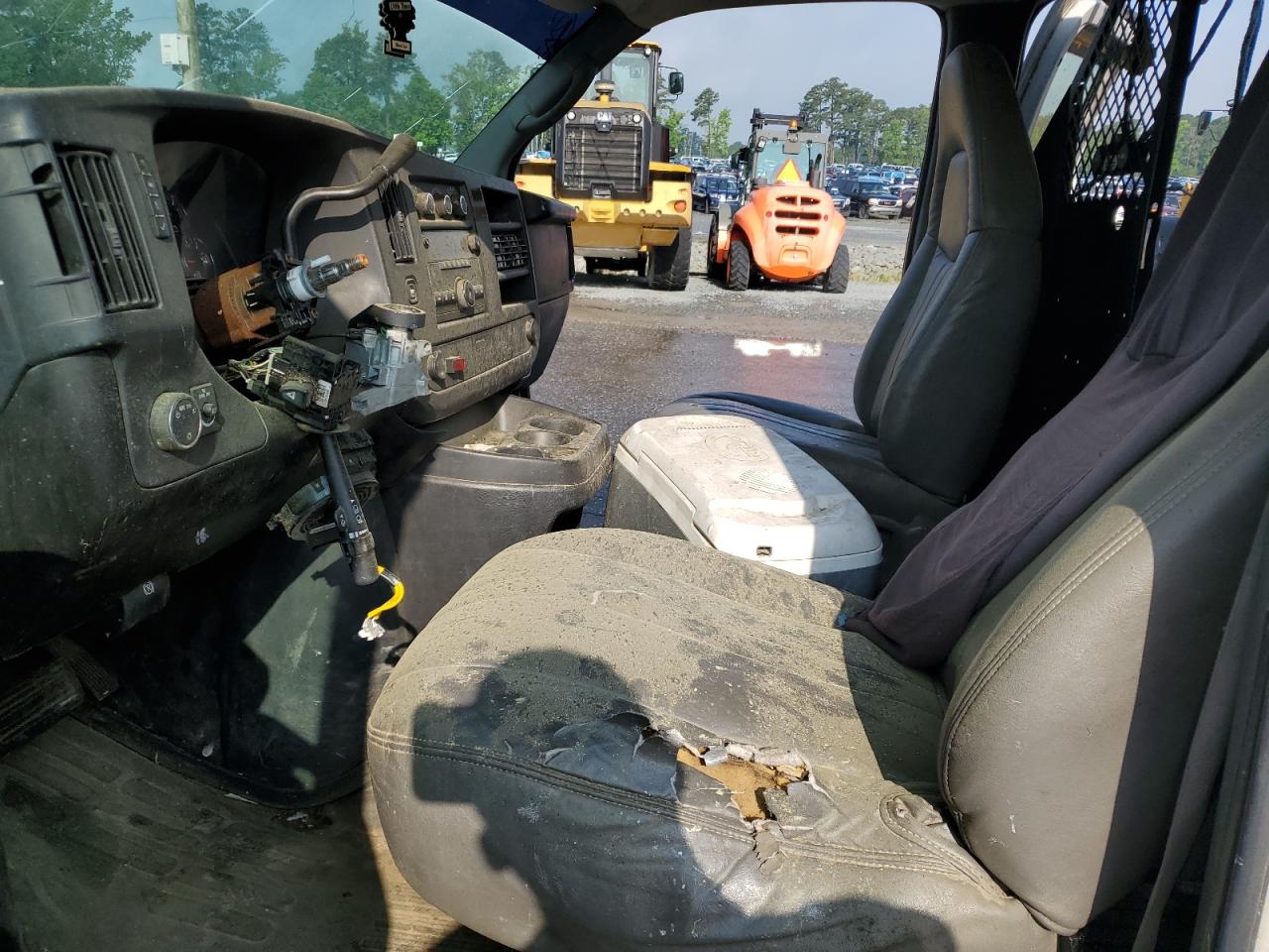 2008 Chevrolet Express G1500 VIN: 1GCFG15X481194927 Lot: 57104475