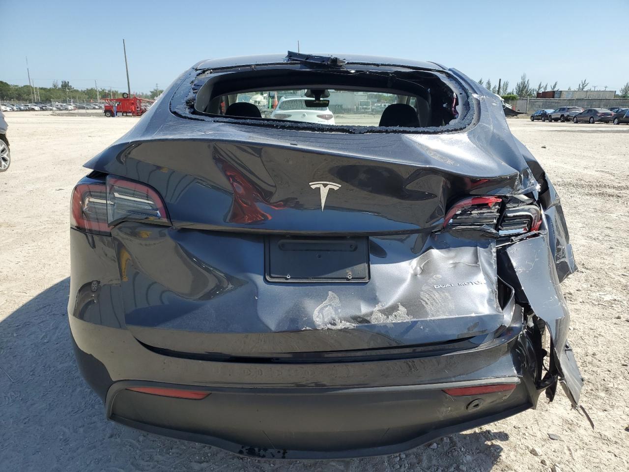 2024 Tesla Model Y VIN: 7SAYGDEE9RA222416 Lot: 57152385