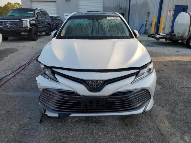  TOYOTA CAMRY 2018 White
