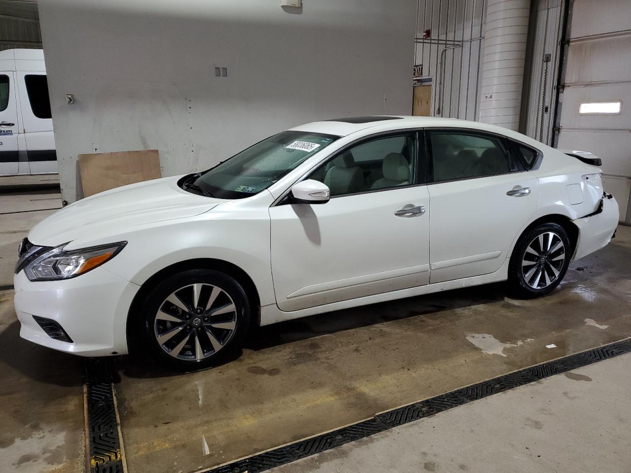 2017 Nissan Altima 2.5 იყიდება York Haven-ში, PA - Rear End