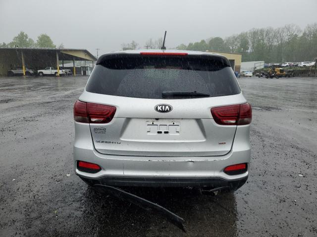  KIA SORENTO 2019 Srebrny