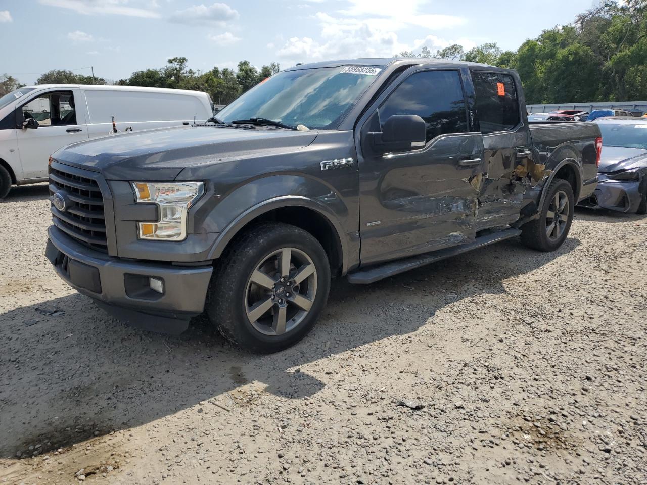 2016 Ford F150 Supercrew for Sale in Riverview, FL - Side