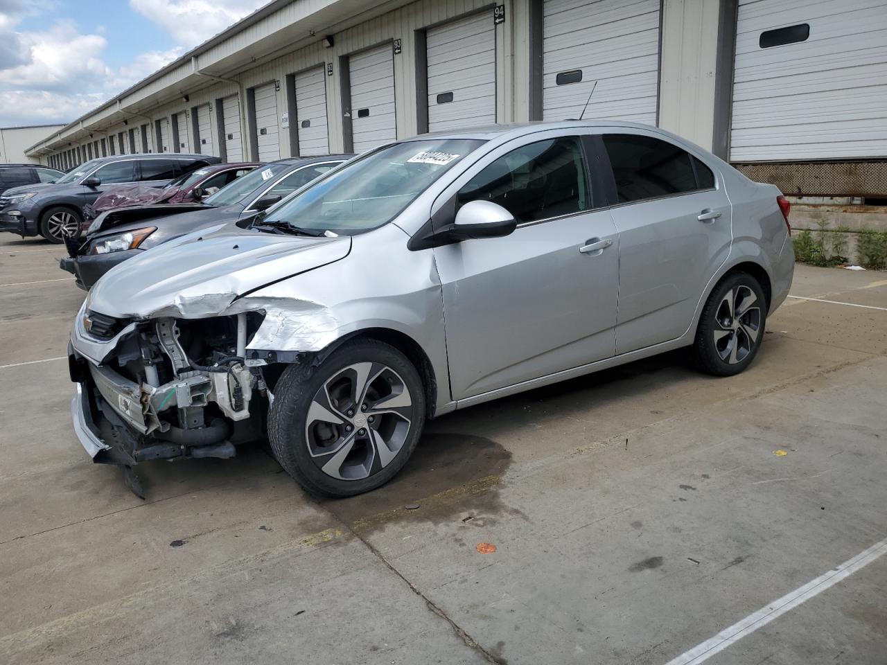 2017 Chevrolet Sonic Premier на продаже в Louisville, KY - Front End